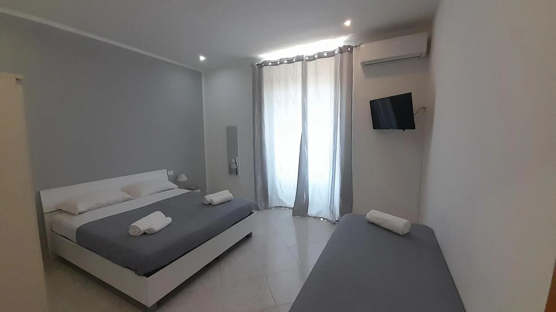Apartment Duomo Home Naples